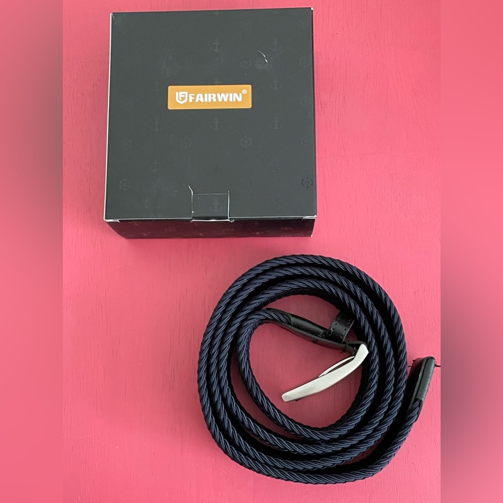 Fairwin elastic men’s braided navy belt, SZ XL.